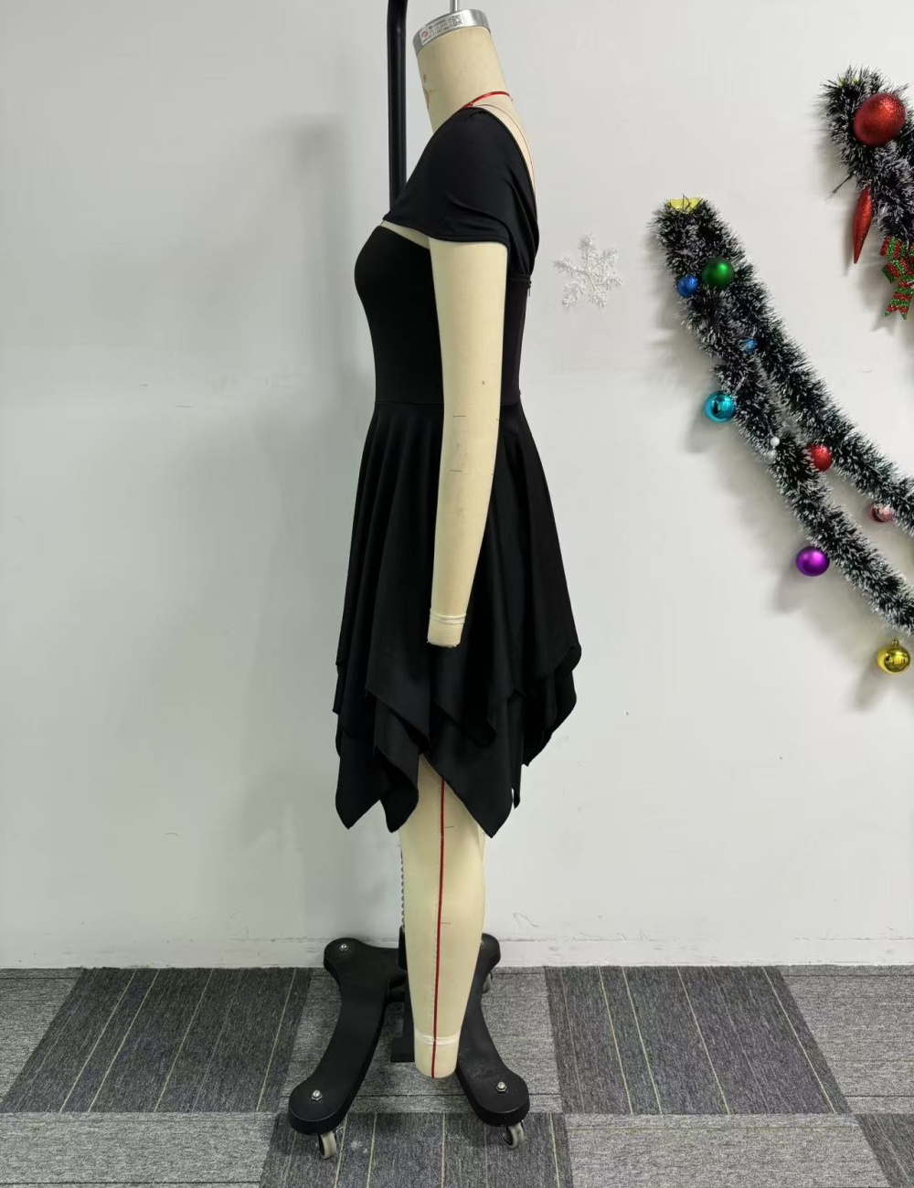 European style wrapped chest skirt hem irregular dress