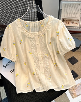 Sweet loose embroidery tops tender Korean style shirt for women