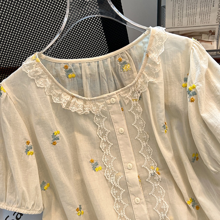 Sweet loose embroidery tops tender Korean style shirt for women