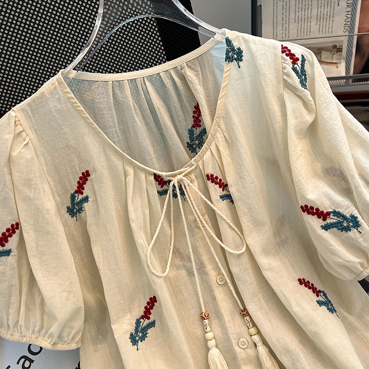 Embroidery loose small shirt short sleeve tops for women