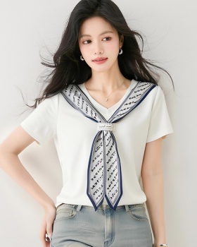 Lazy V-neck simple shirt summer fashion cozy T-shirt