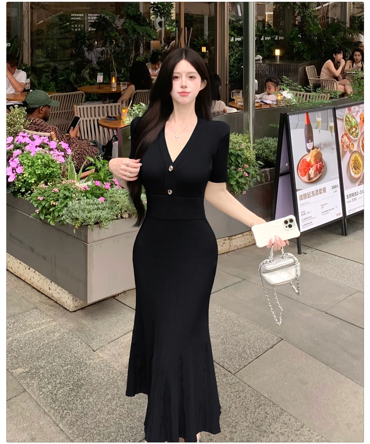 Chanelstyle summer V-neck dress knitted mermaid long dress
