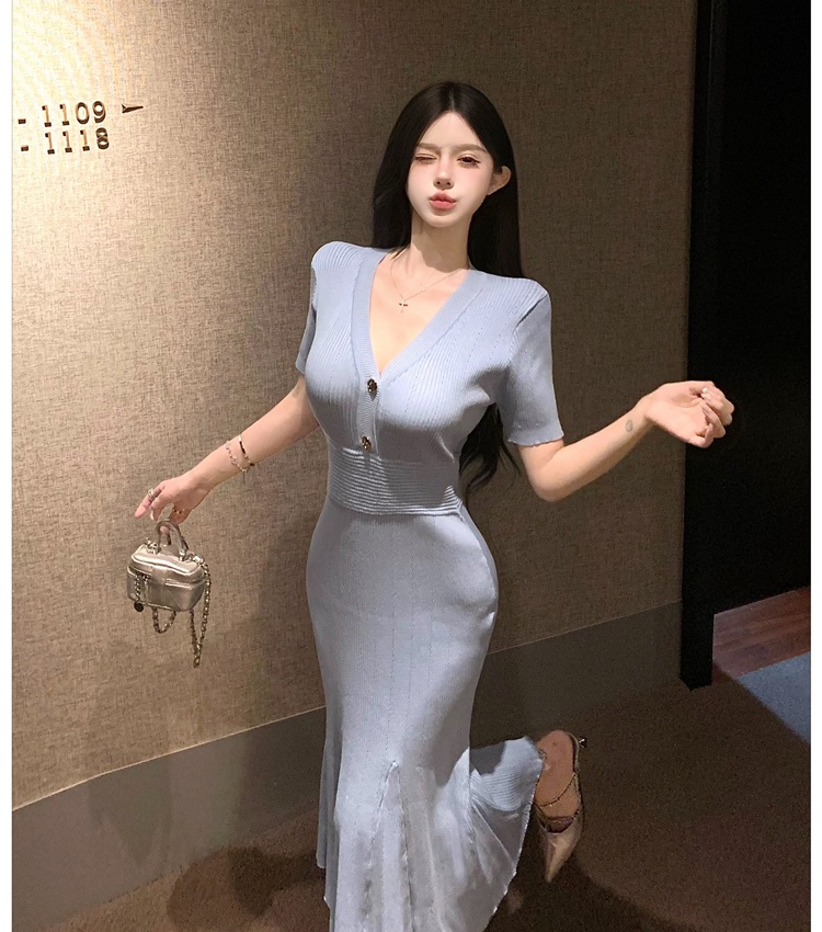 Chanelstyle summer V-neck dress knitted mermaid long dress