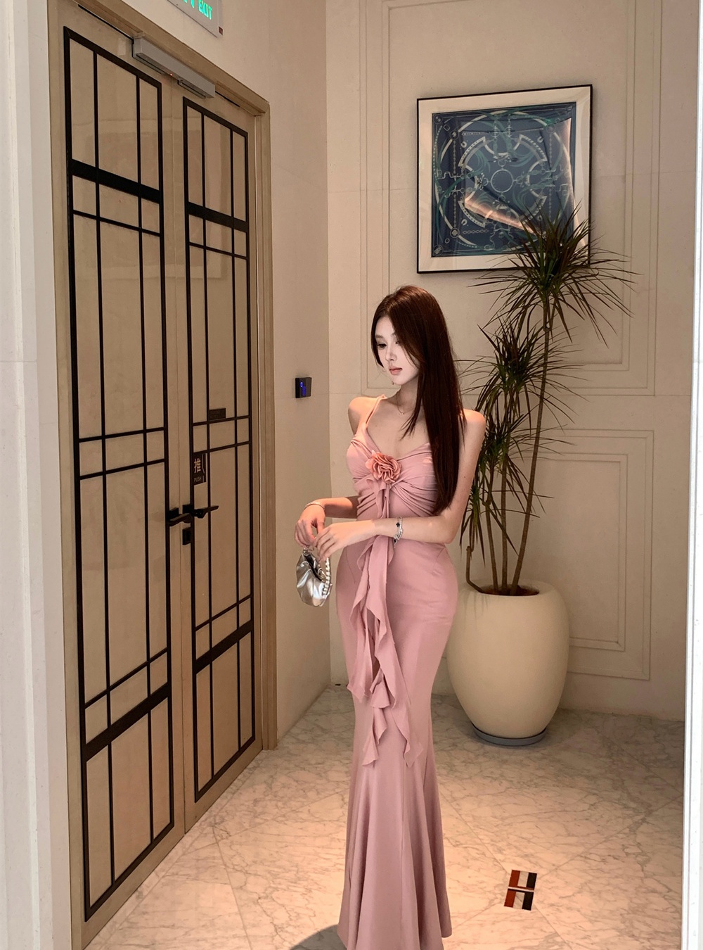 Sexy V-neck temperament long spicegirl pinched waist dress