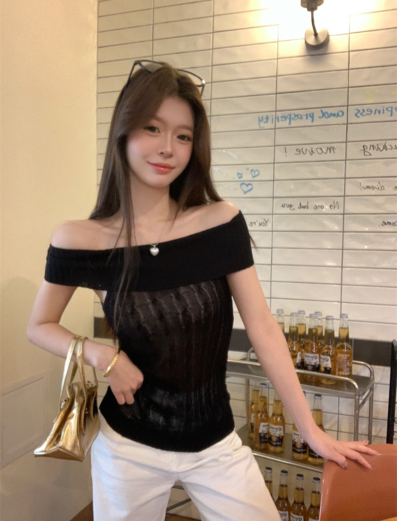 Tender clavicle tops sexy enticement sweater