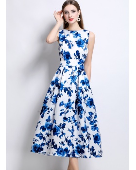 Clipping pinched waist stereoscopic high waist dress