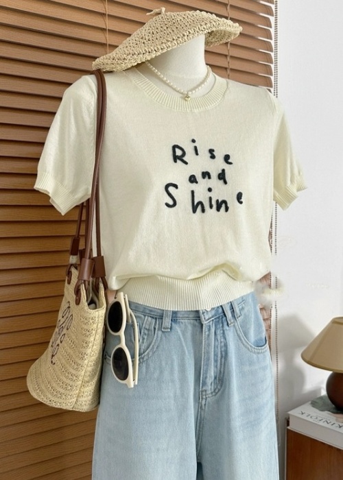 Embroidery knitted mixed colors letters T-shirt