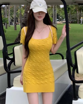 Short sleeve package hip enticement dress for women