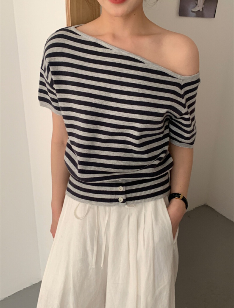 Strapless short sleeve T-shirt thin sweater for women