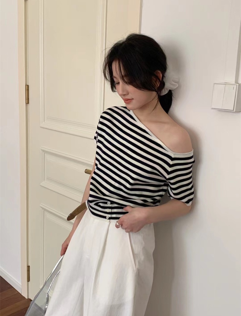 Strapless short sleeve T-shirt thin sweater for women
