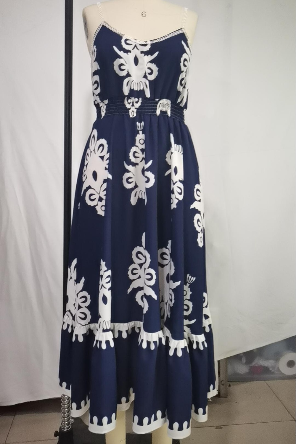 Art sexy sling Bohemian style V-neck retro dress for women