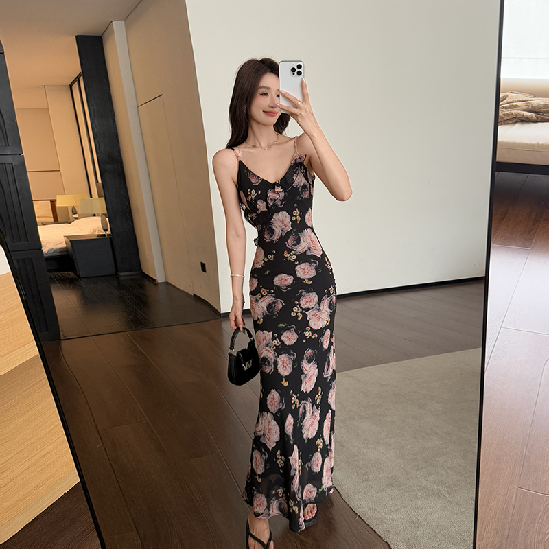 Floral long summer slim lotus leaf edges dress