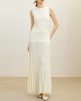 Elegant temperament knitted beading sleeveless dress