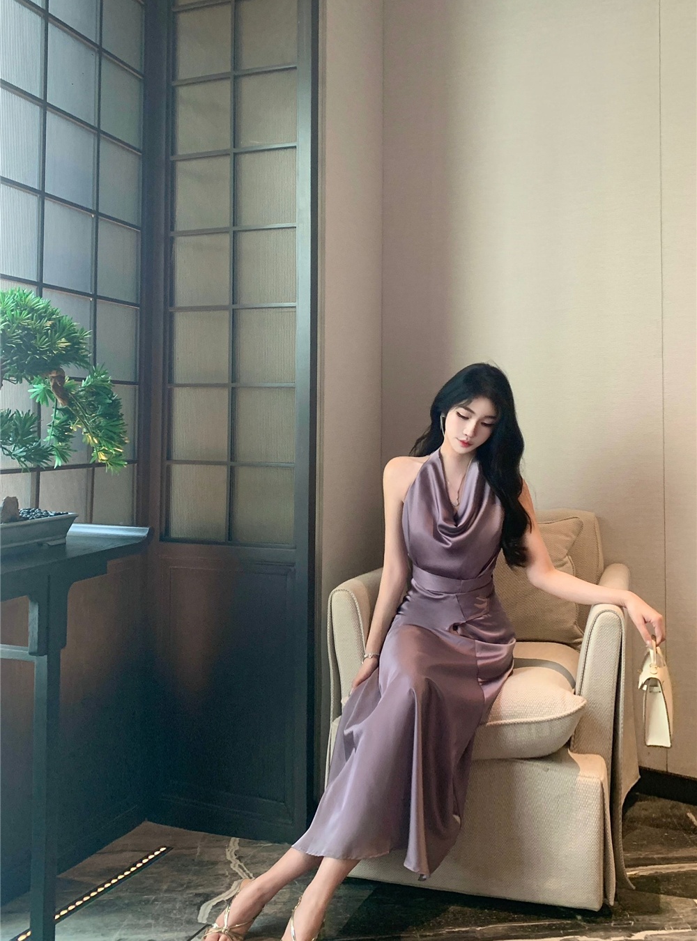 Purple temperament bandage halter pinched waist dress