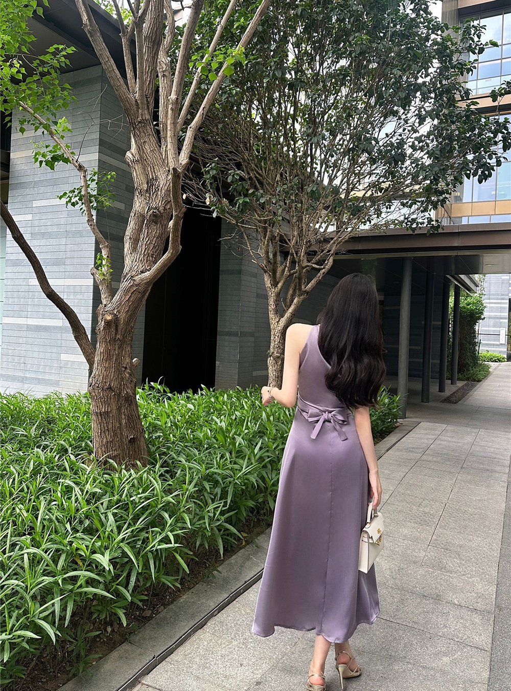 Purple temperament bandage halter pinched waist dress