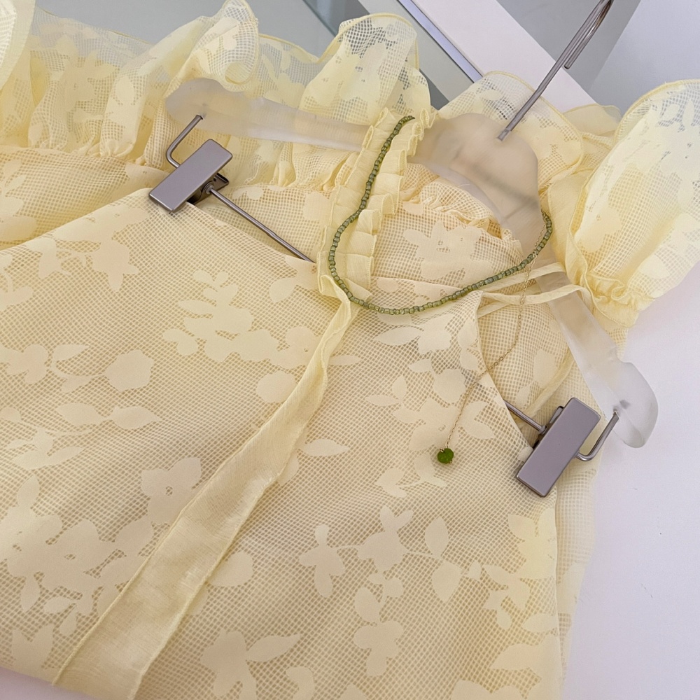 Sloping shoulder yellow T-back summer strap dress