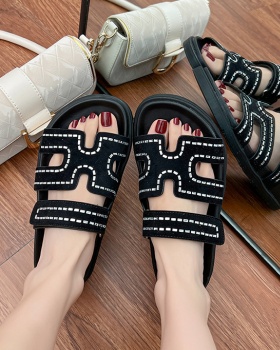 Thick crust summer sandals wears outside slippers