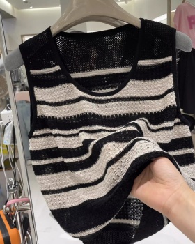 Fashion knitted tops France style black-white vest for women