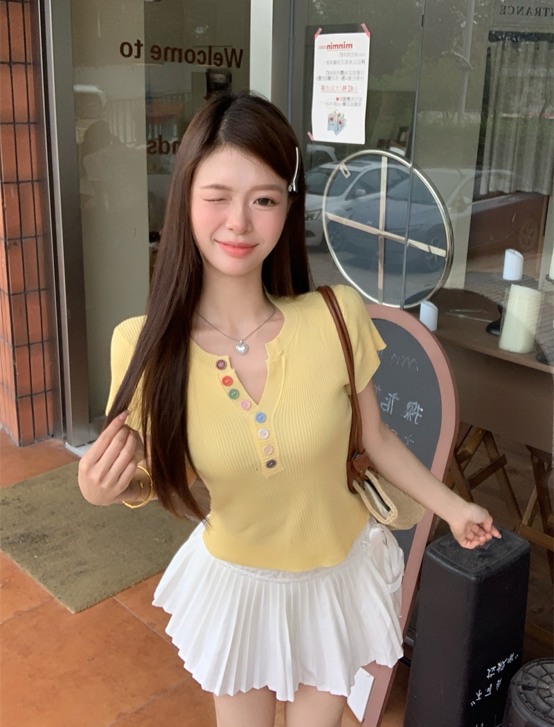 V-neck single-breasted tops short sleeve sweater
