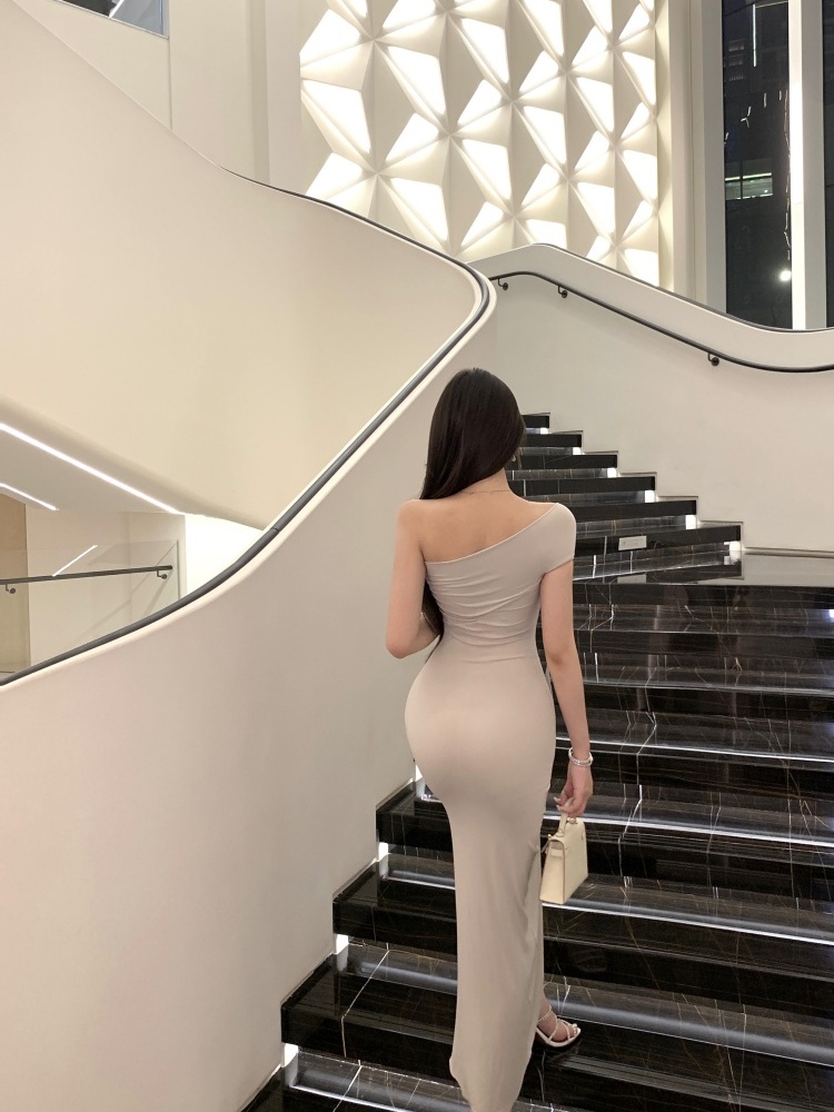 Split pure lady sloping shoulder knitted long dress