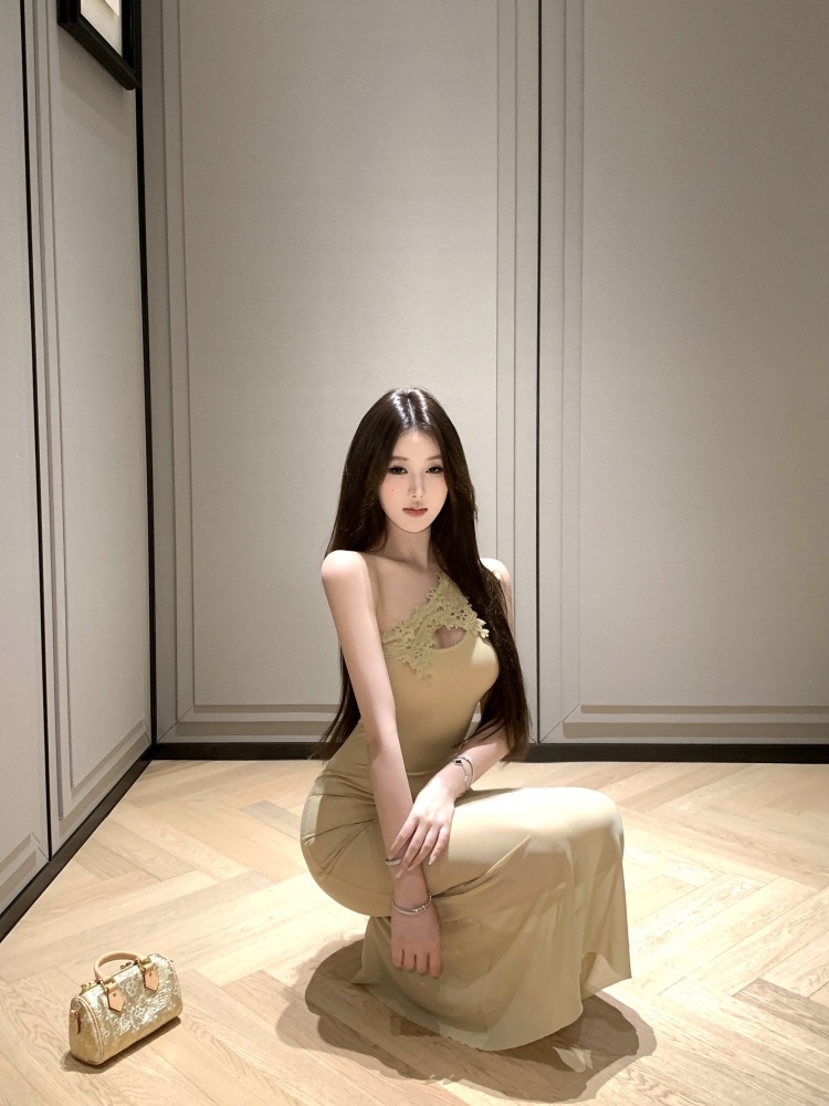 Lady pure sloping shoulder gauze splice long dress
