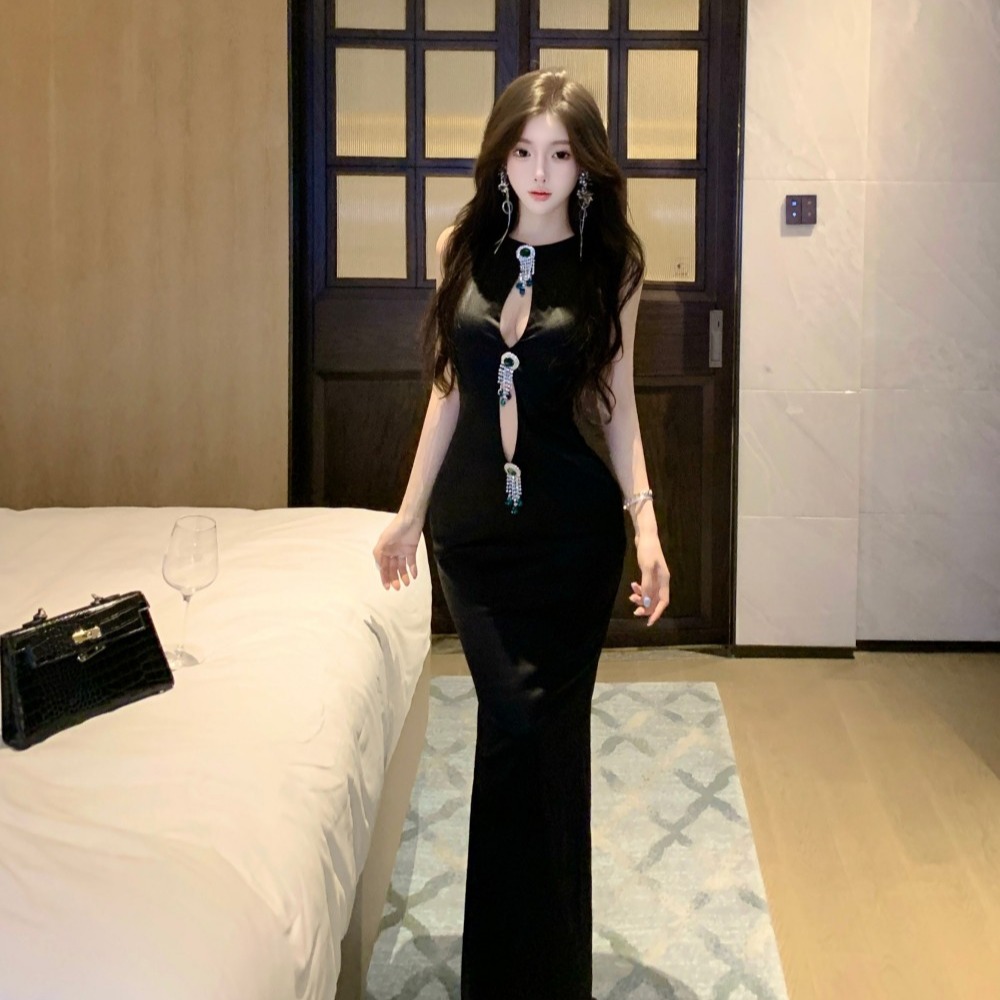 Metal decoration dress pinched waist evening dress