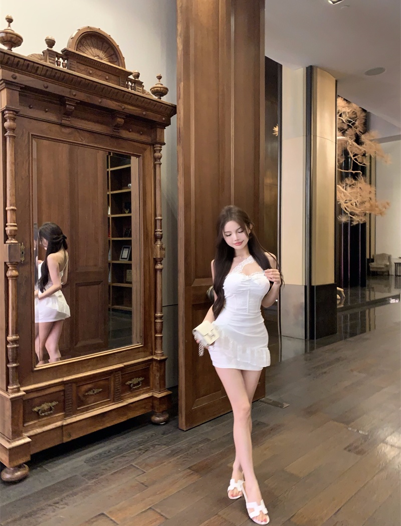 White lace sexy pinched waist halter dress for women