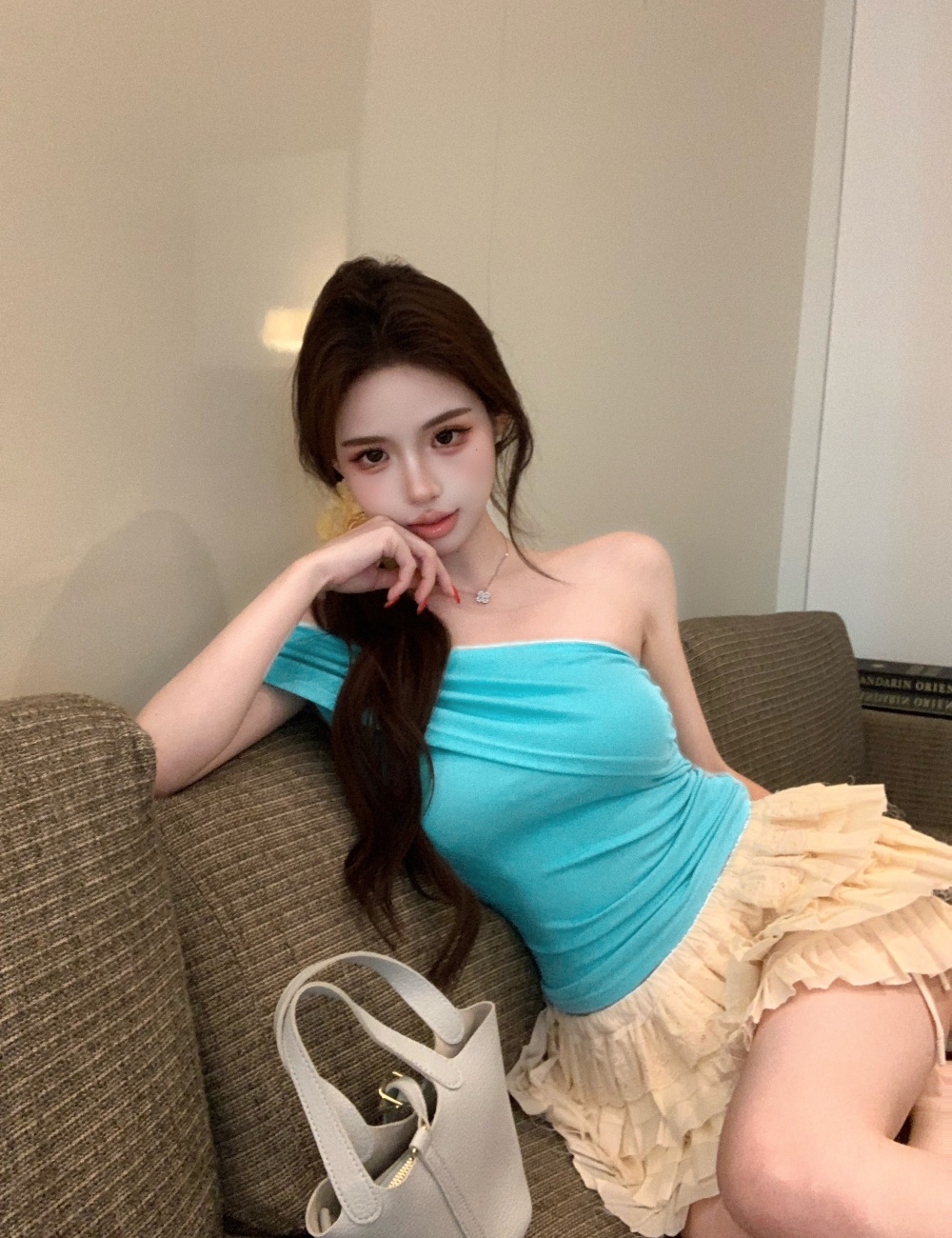 Short sleeve sloping shoulder T-shirt green sexy tops