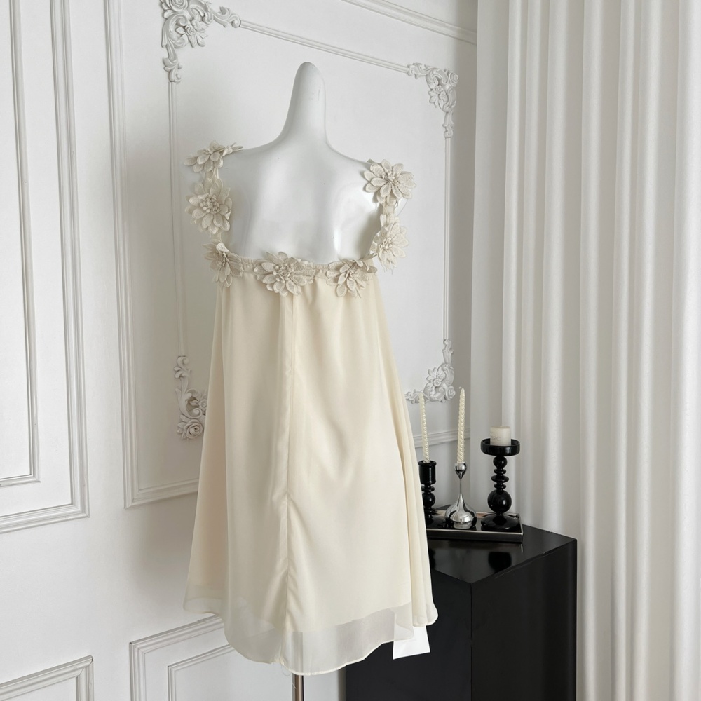 Lazy flowers sloping shoulder stereoscopic dress