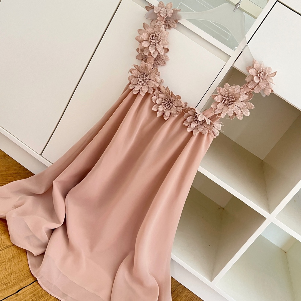 Lazy flowers sloping shoulder stereoscopic dress