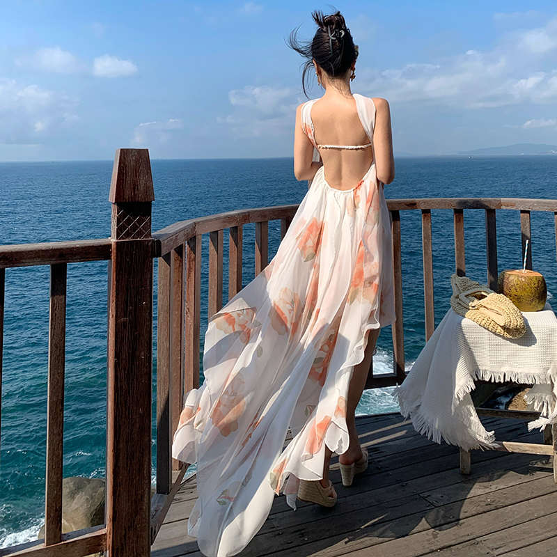 Light luxury dress wrapped chest long dress for women