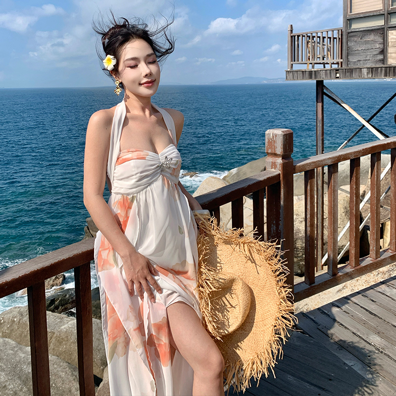 Light luxury dress wrapped chest long dress for women
