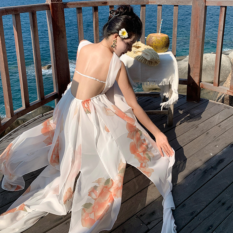 Light luxury dress wrapped chest long dress for women