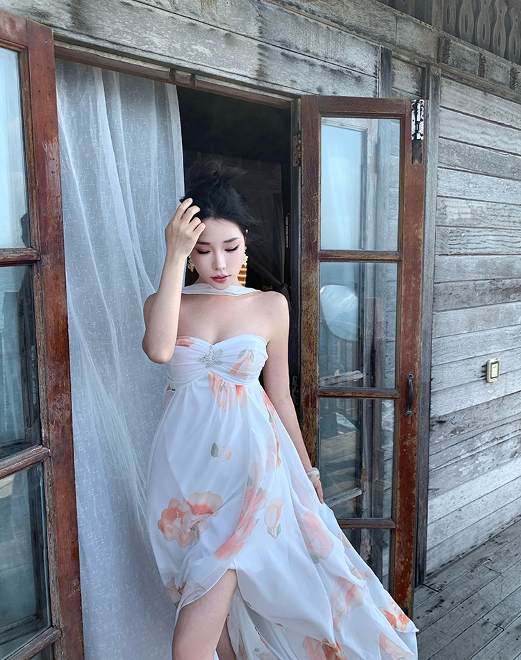 Light luxury dress wrapped chest long dress for women