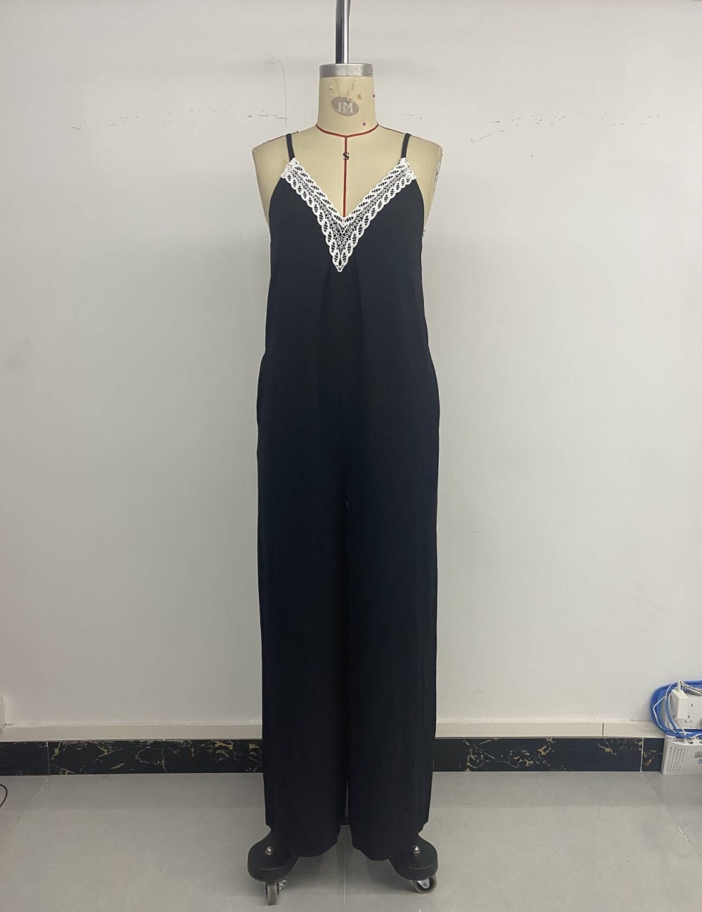 Splice simple wide leg sling Casual jumpsuit