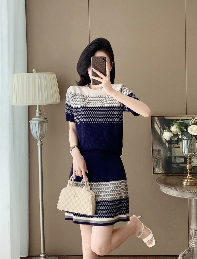 Knitted skirt chanelstyle tops 2pcs set for women