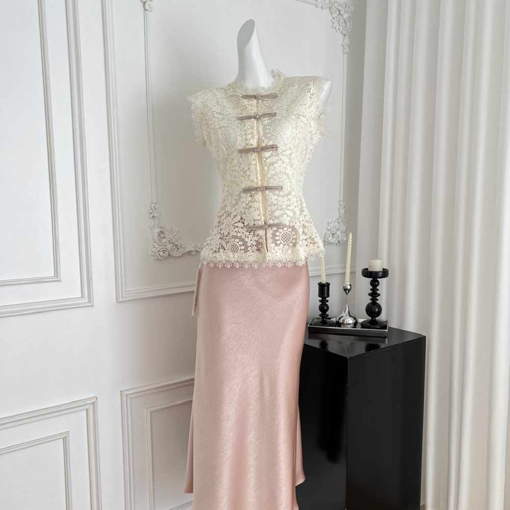 Sling embroidery lace tops satin hollow vest a set