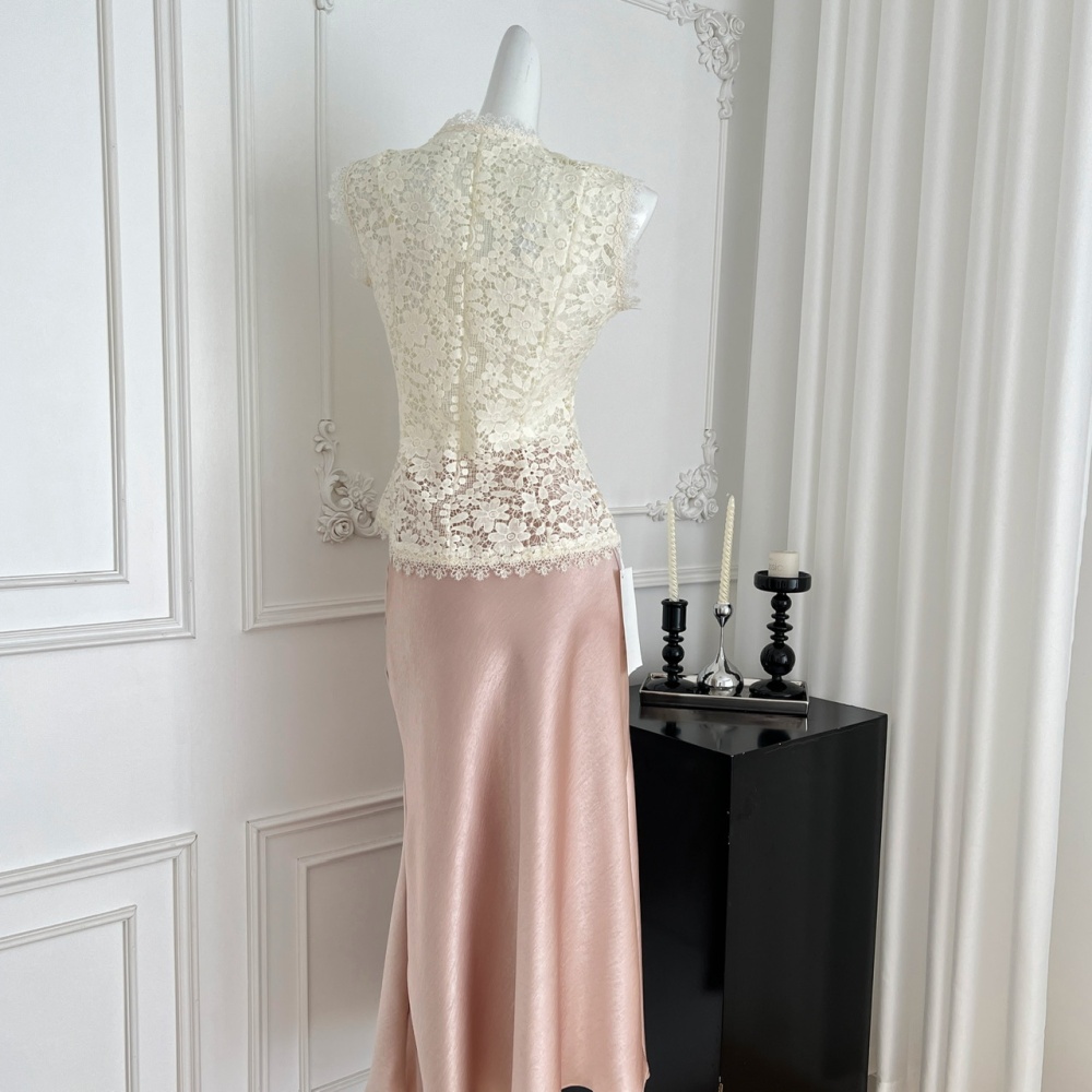 Sling embroidery lace tops satin hollow vest a set