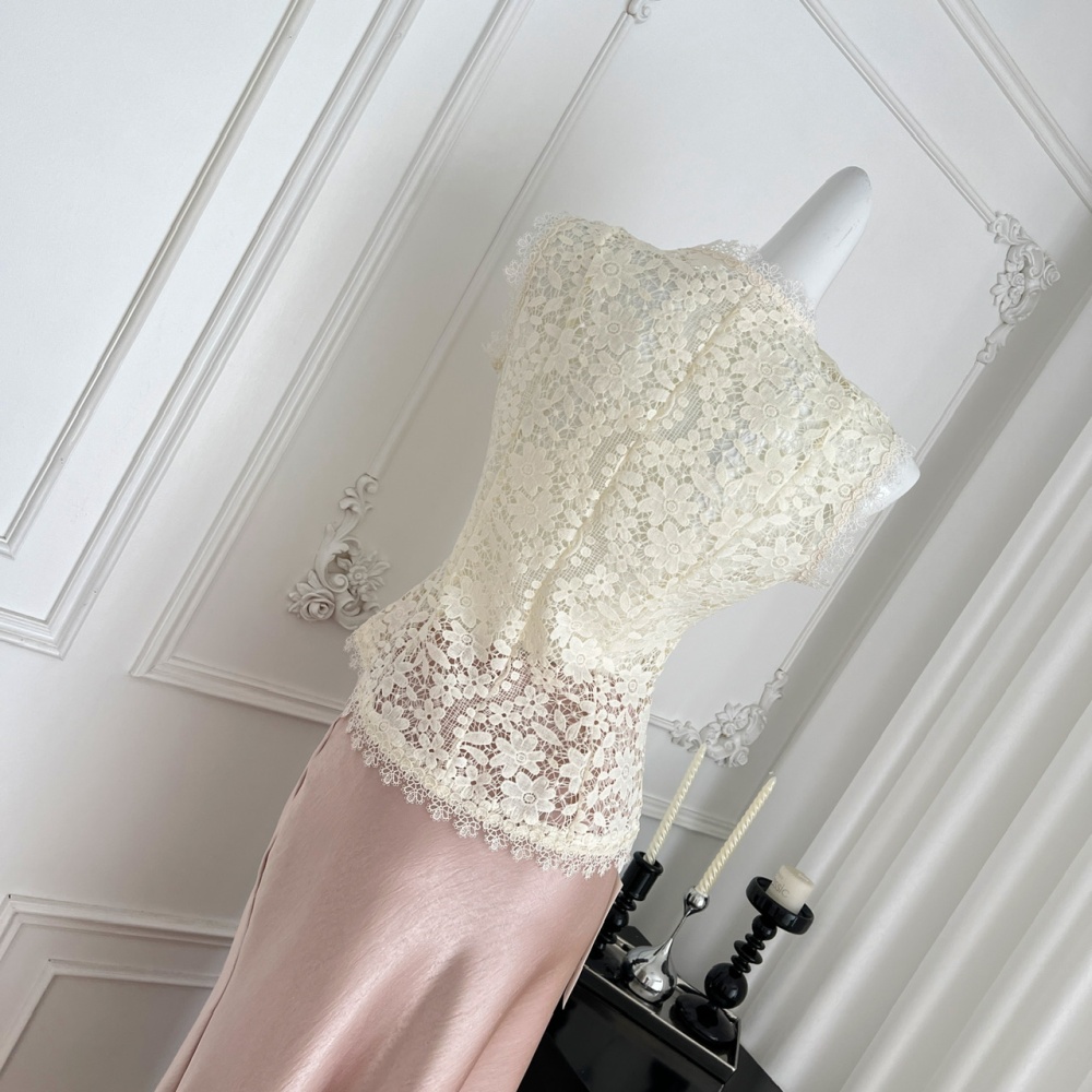 Sling embroidery lace tops satin hollow vest a set
