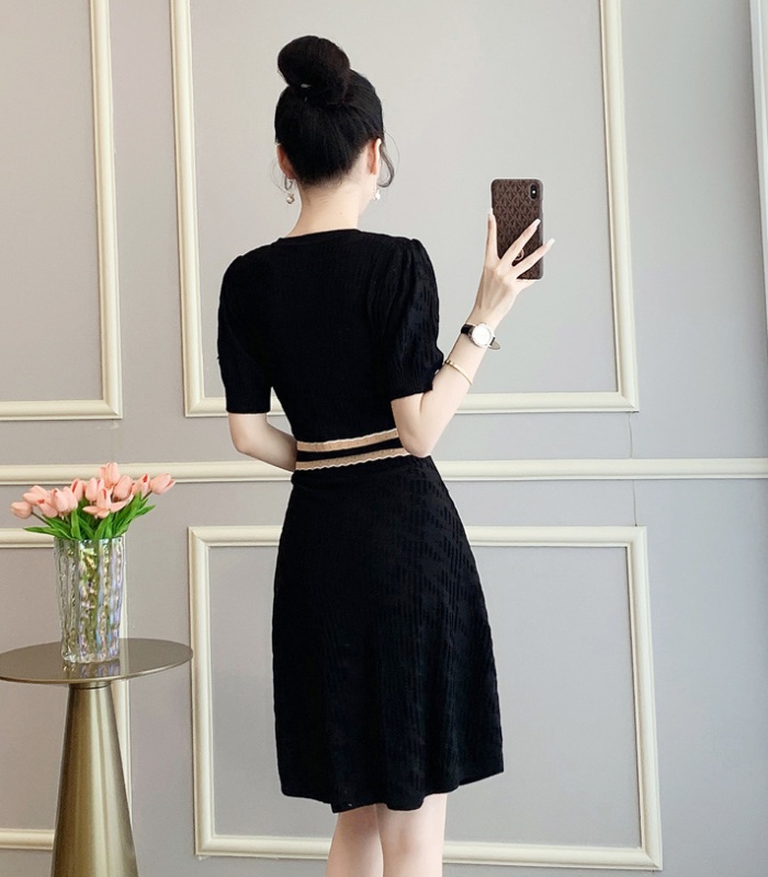 Knitted chanelstyle short sleeve dress for women