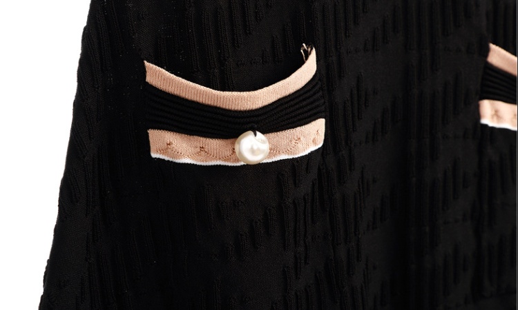 Knitted chanelstyle short sleeve dress for women