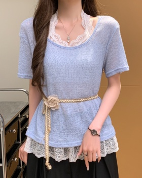 Knitted lace halter tops with belt splice T-shirt for women