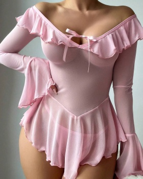 Flat shoulder enticement uniform European style underwear