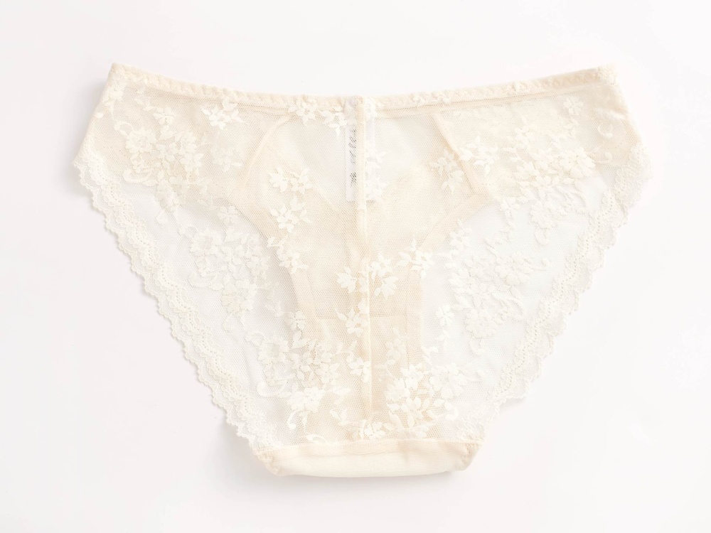 Lace large yard hip raise geometry breathable briefs for women