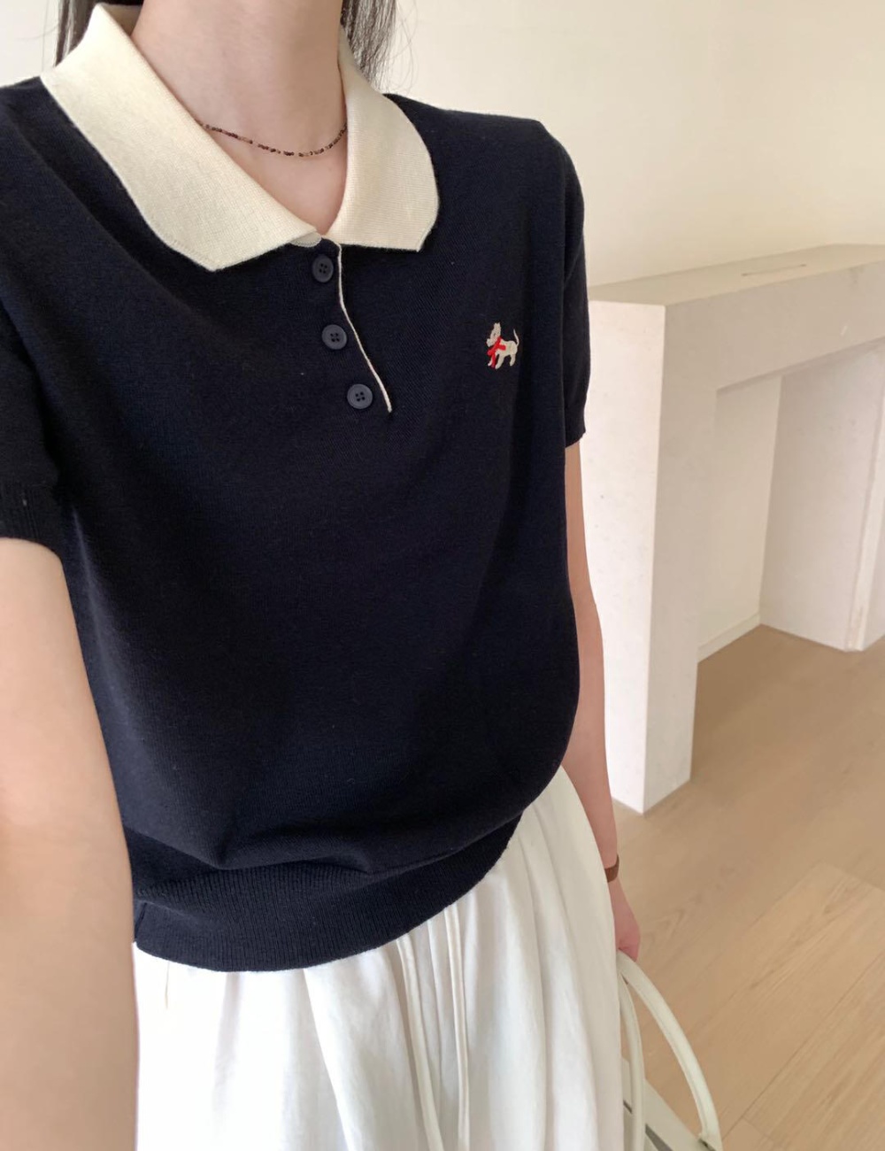 Embroidery tops contrast color collar sweater for women