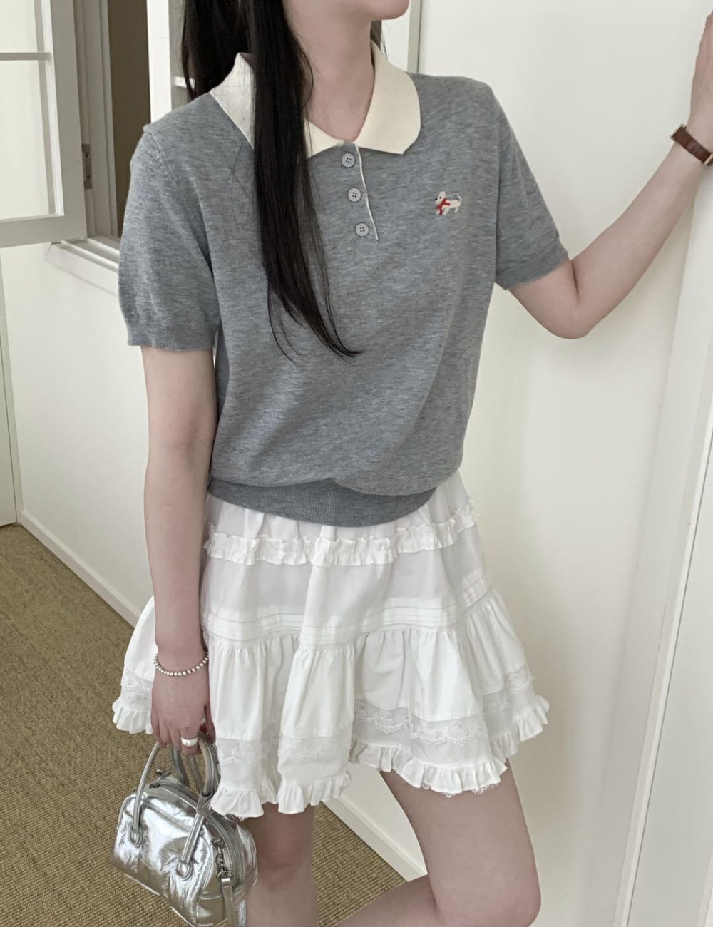 Embroidery tops contrast color collar sweater for women