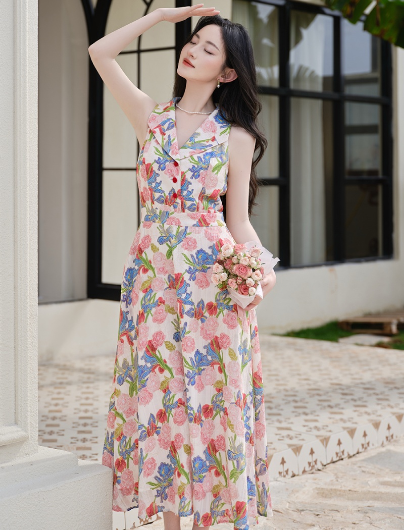 Floral sleeveless dress