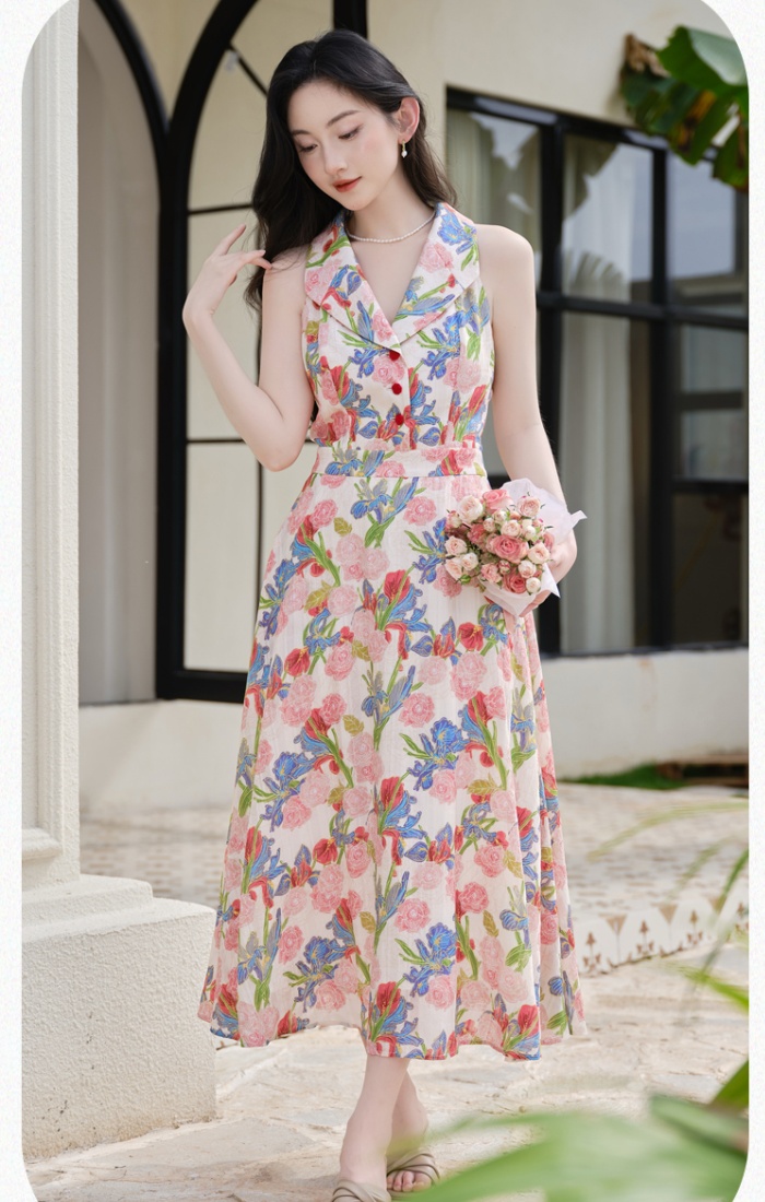 Floral sleeveless dress