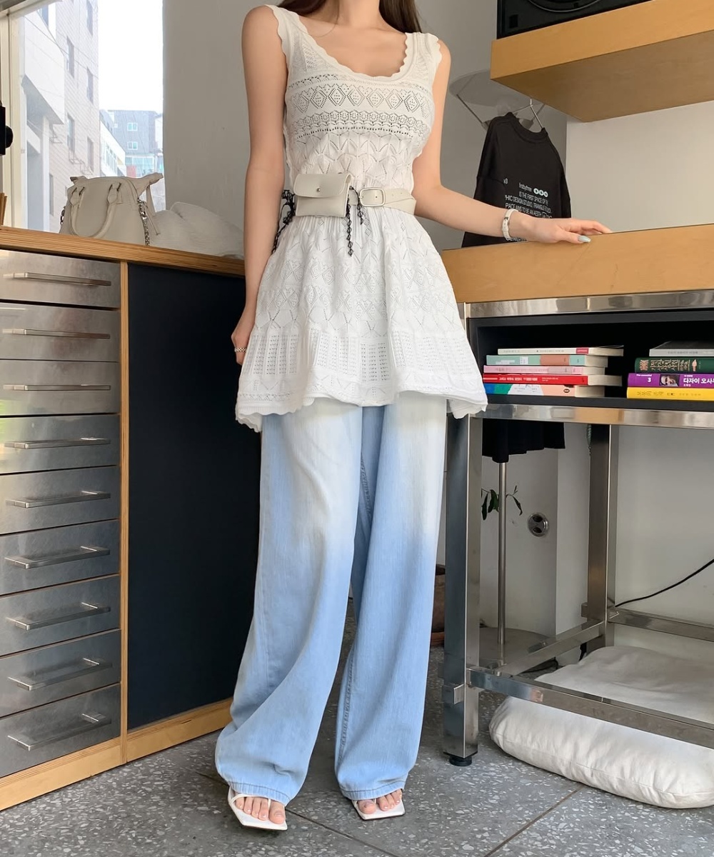 Pinched waist knitted slim dress hollow sweet vest