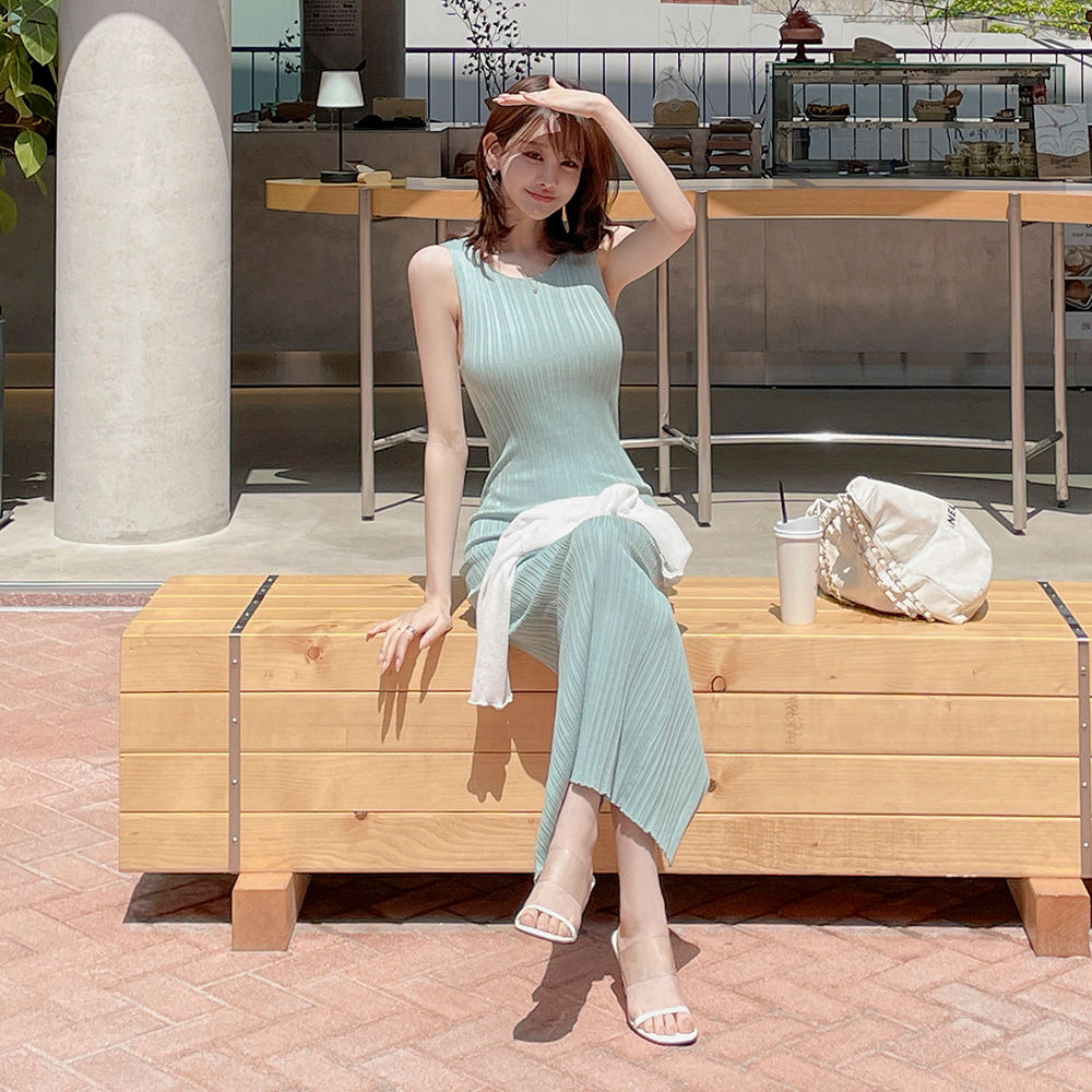 Sleeveless summer long dress slim dress for women